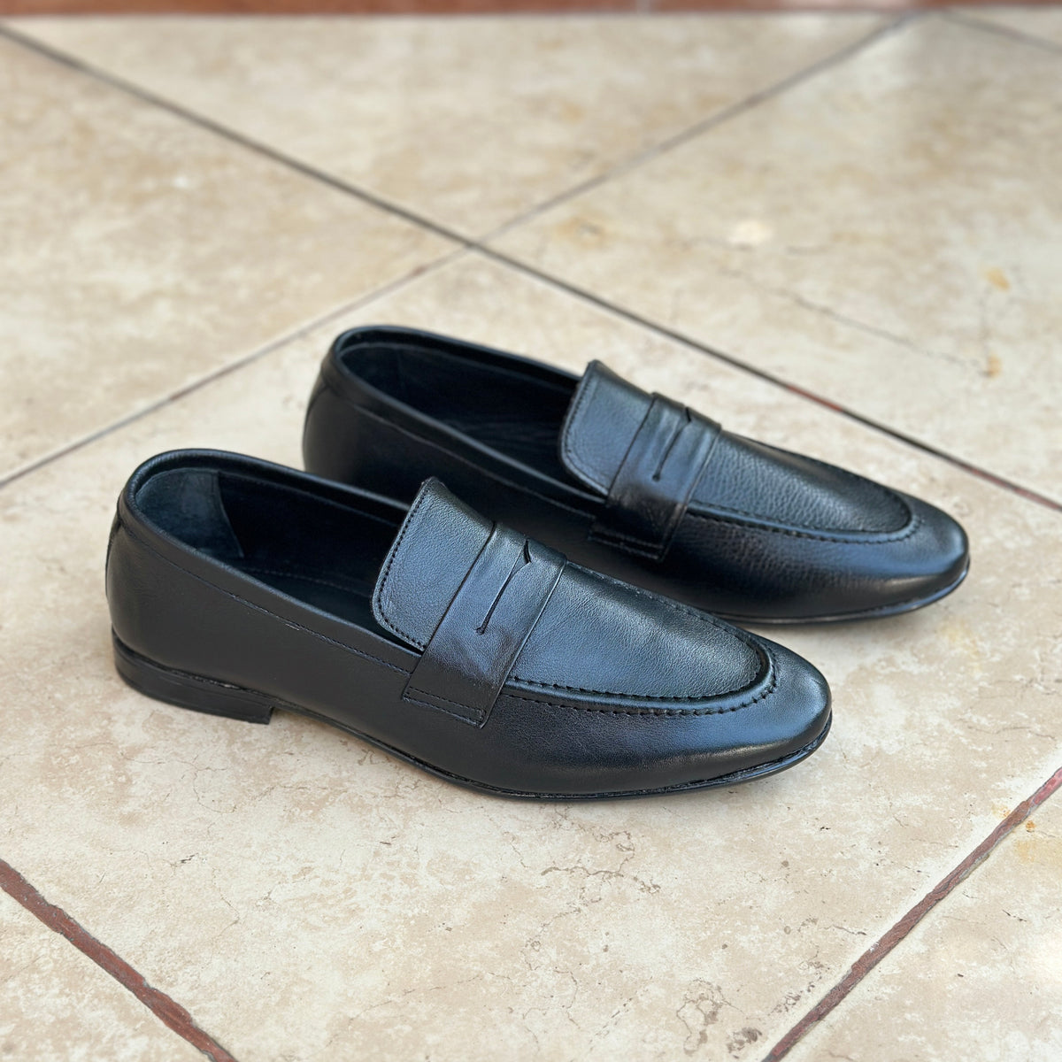Pure Handmade Brinkin Black SS-2826