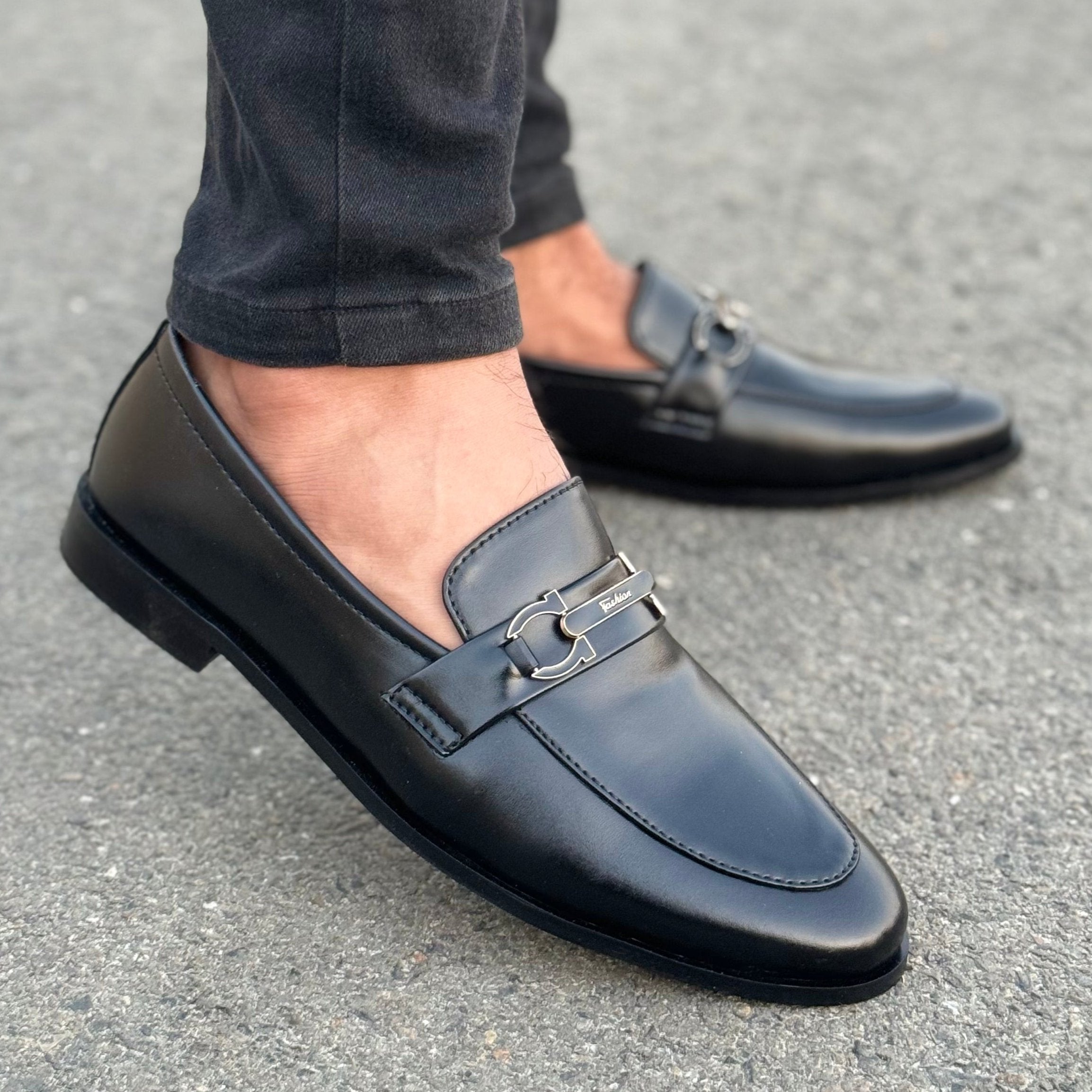 THE BUNORO BLACK SS-2527 Main image