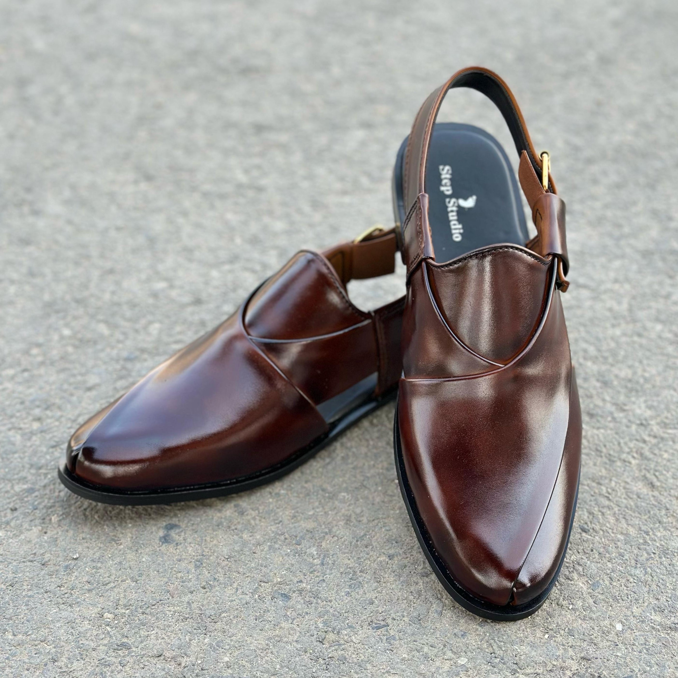 THE MERICUS BROWN - 2609 Secondary image