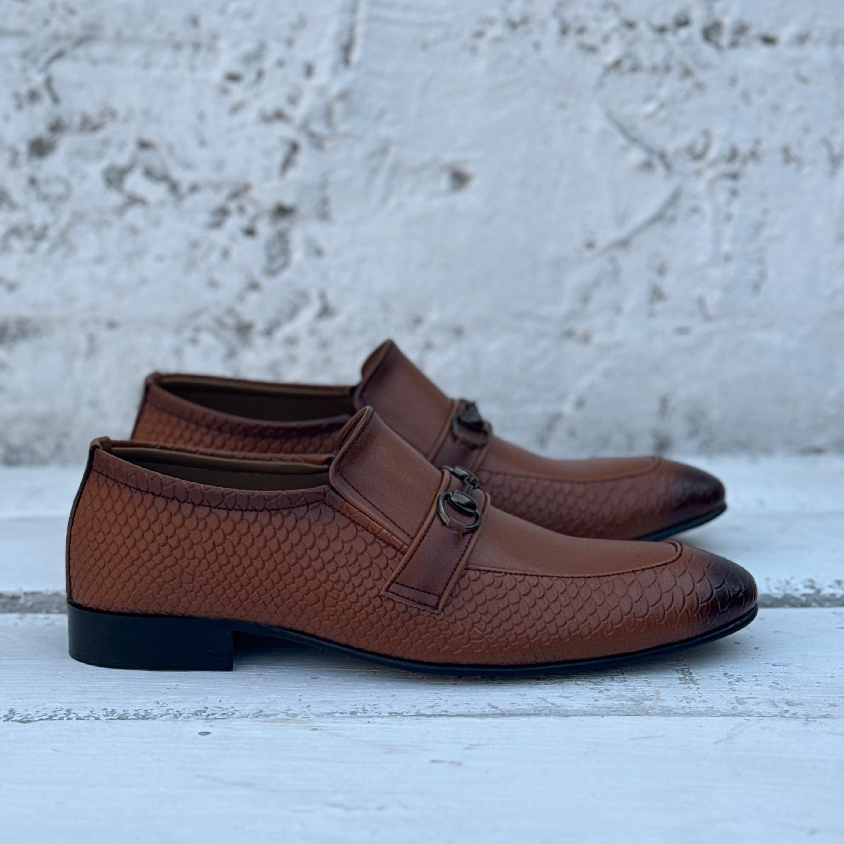 THE CALO BRN - 1104